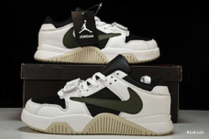 The Jordan Cut FZ8117-1001 x Check Travis Scott 0909